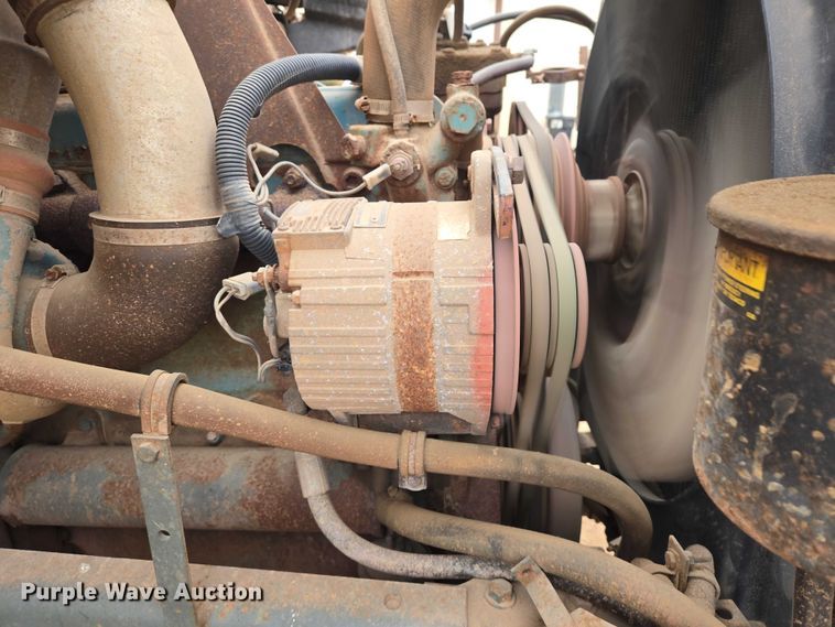 image for item EV5595 1988 International S1900 tank truck