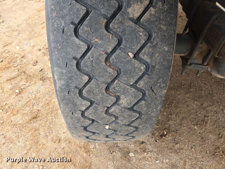 image for item EV5595 1988 International S1900 tank truck