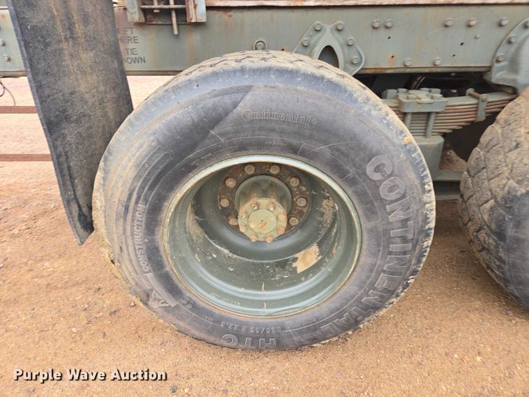 image for item EV5595 1988 International S1900 tank truck