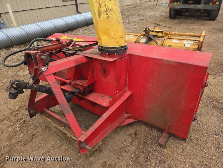 image for item EV5597 Farm King 960 SB snow blower