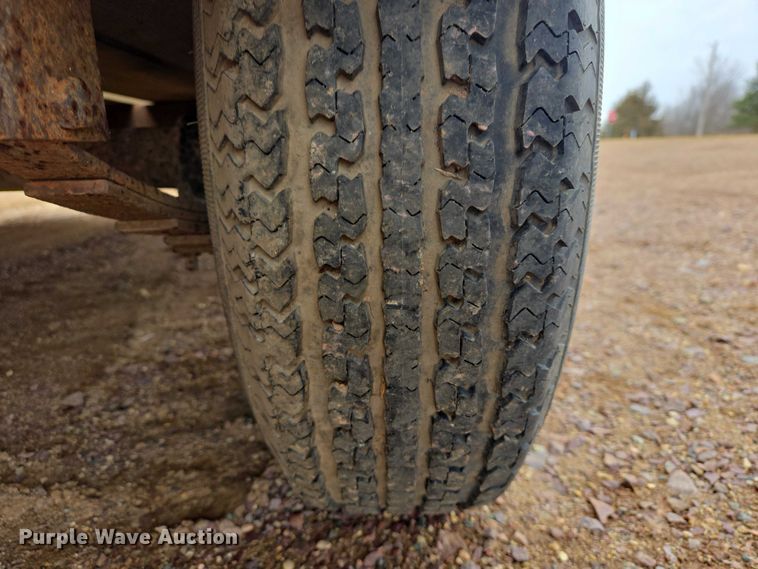 image for item EV5598 1993 M&S Trailer 16x7 utility trailer