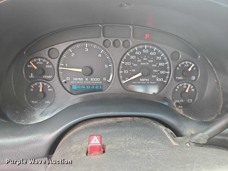 image for item EV5605 2002 Chevrolet S10 Ext. Cab pickup truck