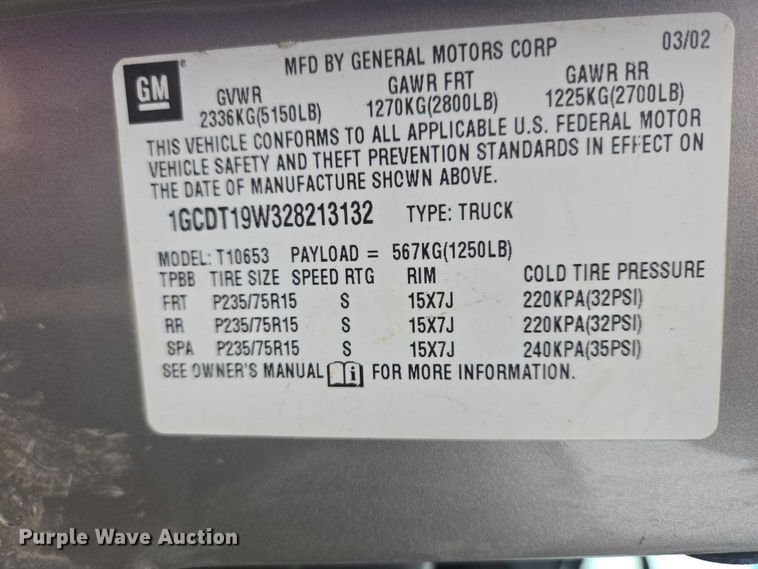 image for item EV5605 2002 Chevrolet S10 Ext. Cab pickup truck