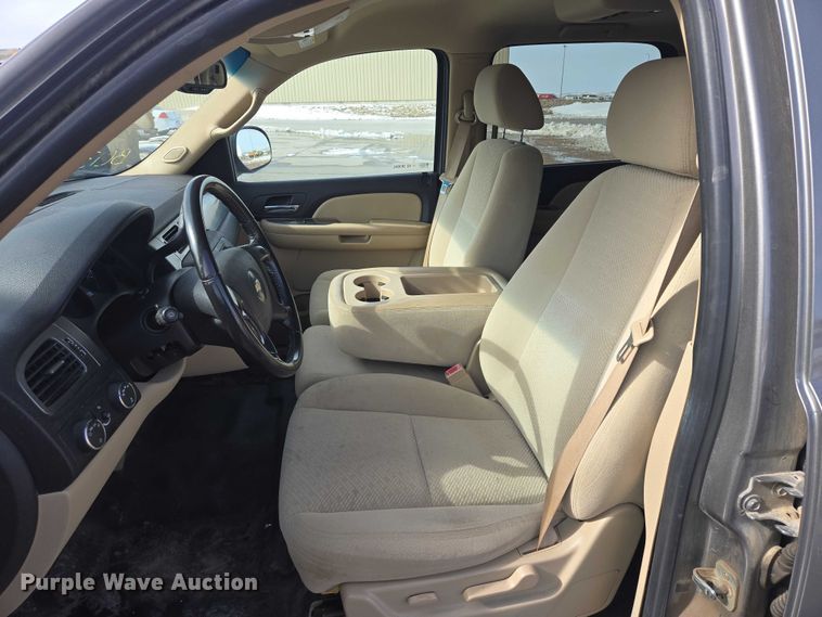 image for item EV5613 2007 Chevrolet Suburban SUV