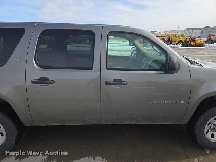 image for item EV5613 2007 Chevrolet Suburban SUV