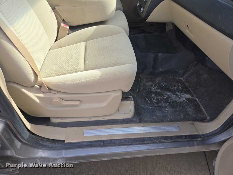 image for item EV5613 2007 Chevrolet Suburban SUV