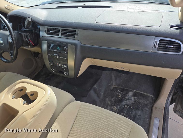 image for item EV5613 2007 Chevrolet Suburban SUV