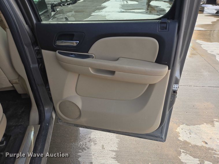 image for item EV5613 2007 Chevrolet Suburban SUV