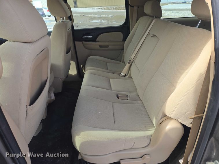image for item EV5613 2007 Chevrolet Suburban SUV