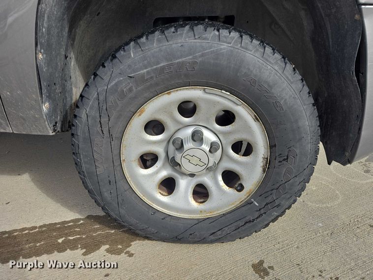 image for item EV5613 2007 Chevrolet Suburban SUV