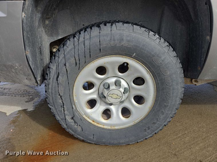 image for item EV5613 2007 Chevrolet Suburban SUV