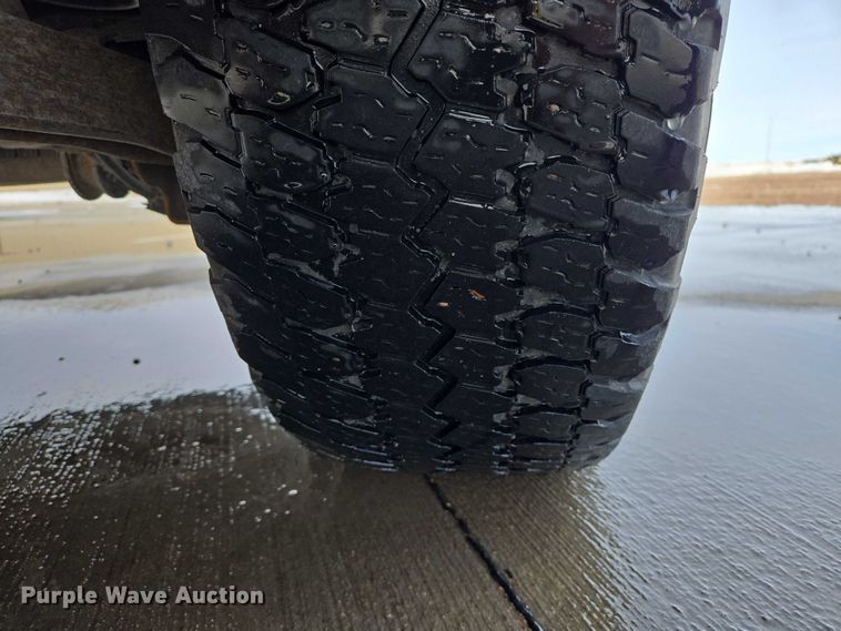 image for item EV5613 2007 Chevrolet Suburban SUV