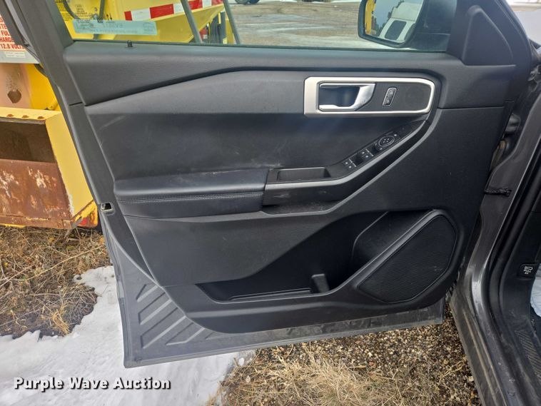 image for item EV5617 2021 Ford Explorer SUV