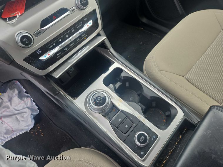 image for item EV5617 2021 Ford Explorer SUV