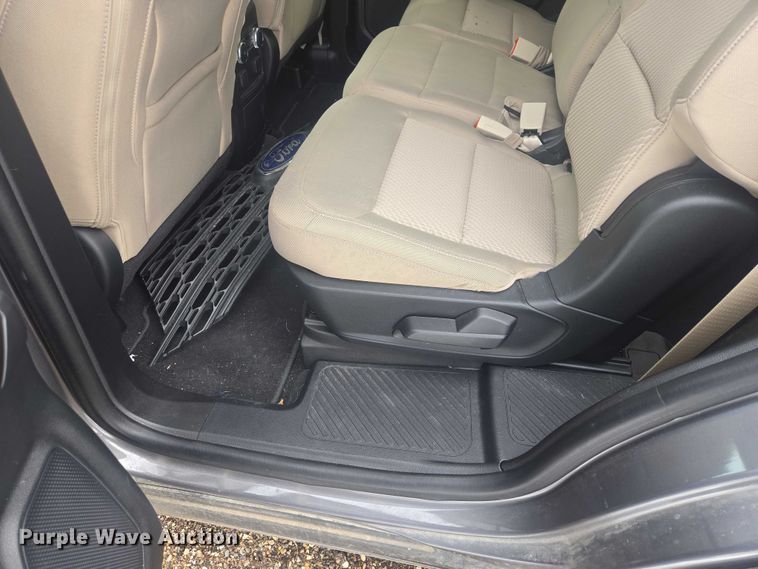 image for item EV5617 2021 Ford Explorer SUV