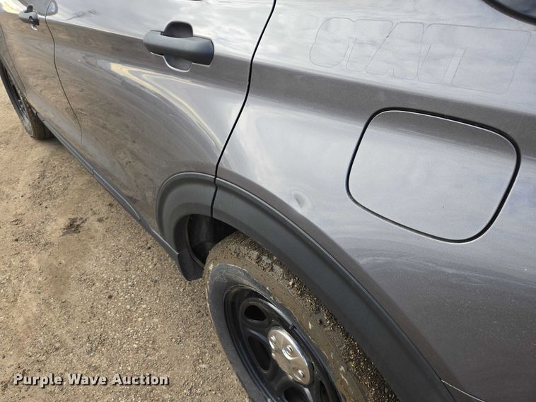 image for item EV5625 2020 Ford Explorer police Interceptor SUV