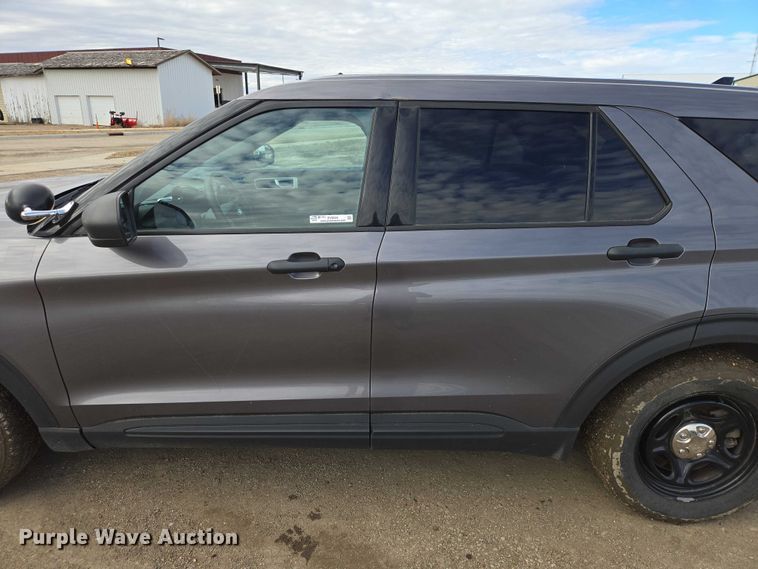 image for item EV5625 2020 Ford Explorer police Interceptor SUV