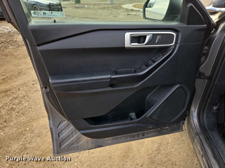 image for item EV5625 2020 Ford Explorer police Interceptor SUV