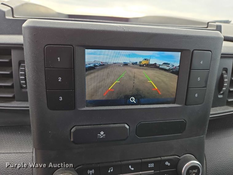 image for item EV5625 2020 Ford Explorer police Interceptor SUV