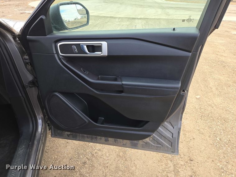 image for item EV5625 2020 Ford Explorer police Interceptor SUV