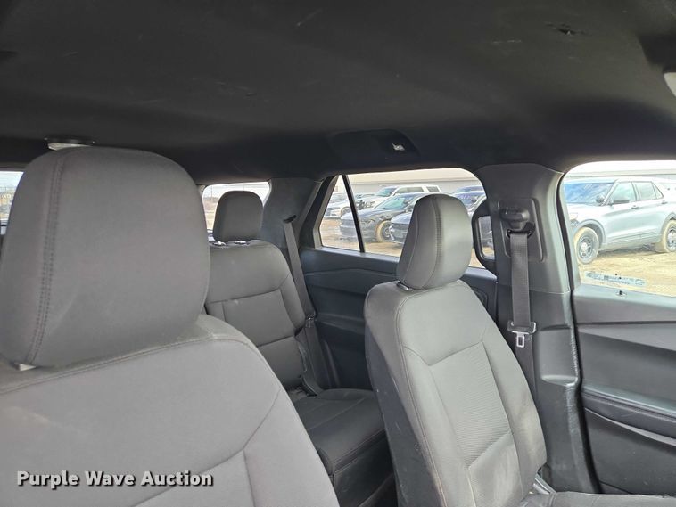 image for item EV5625 2020 Ford Explorer police Interceptor SUV