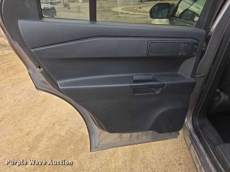 image for item EV5625 2020 Ford Explorer police Interceptor SUV