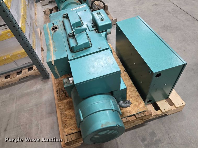 image for item EV5643 Onan 12.5JC-3CR generator