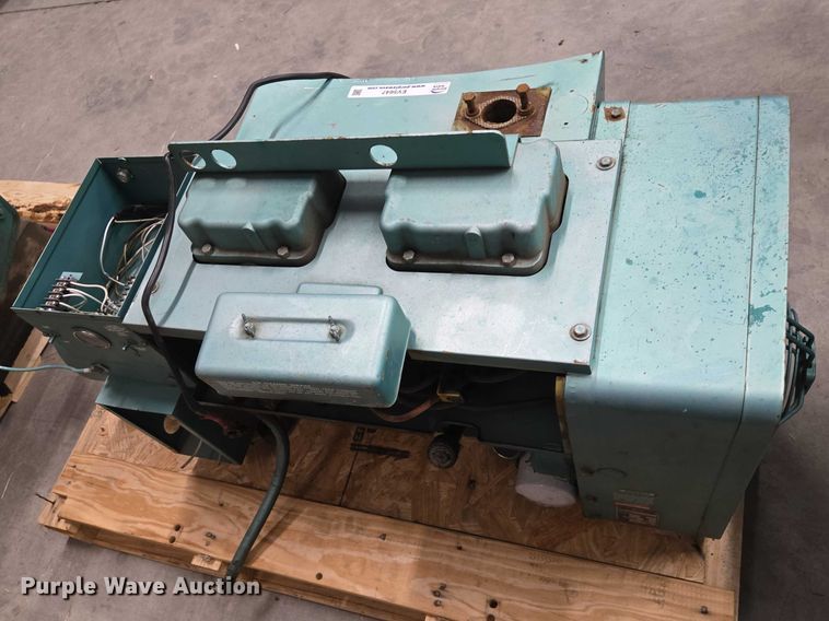 image for item EV5647 Onan 12JC generator