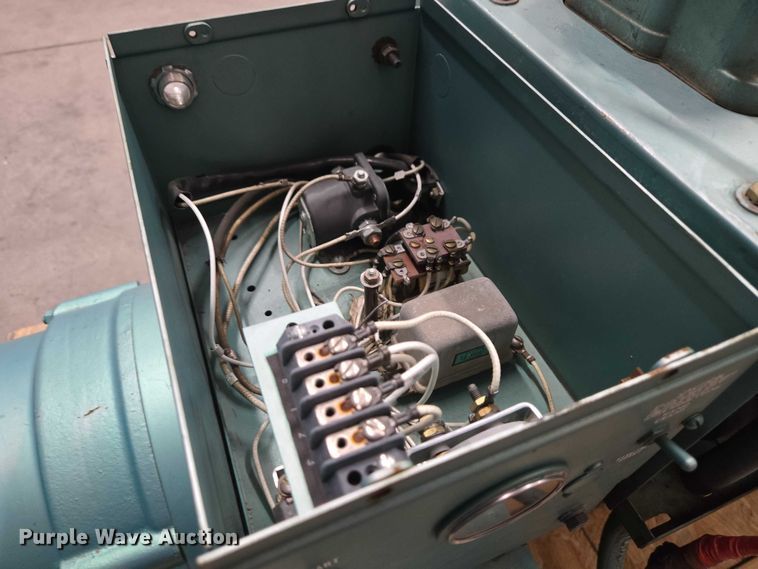 image for item EV5647 Onan 12JC generator