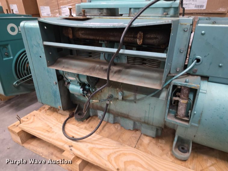 image for item EV5647 Onan 12JC generator