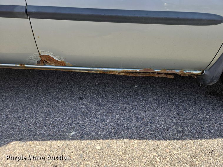 image for item EV5669 2003 Dodge Grand Caravan van