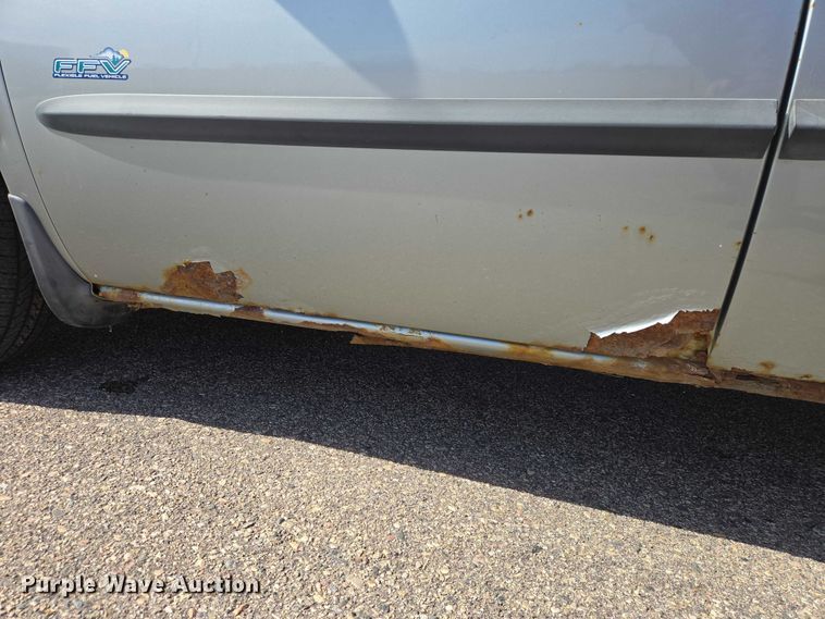 image for item EV5669 2003 Dodge Grand Caravan van