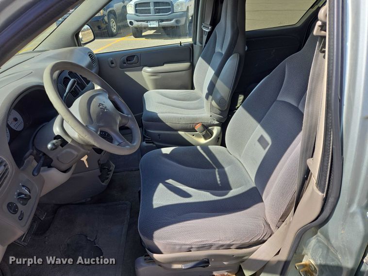 image for item EV5669 2003 Dodge Grand Caravan van