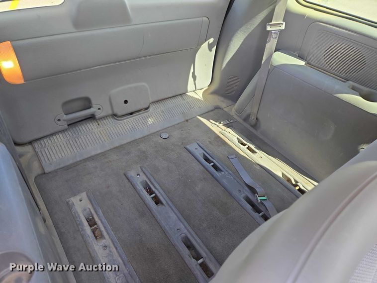 image for item EV5669 2003 Dodge Grand Caravan van