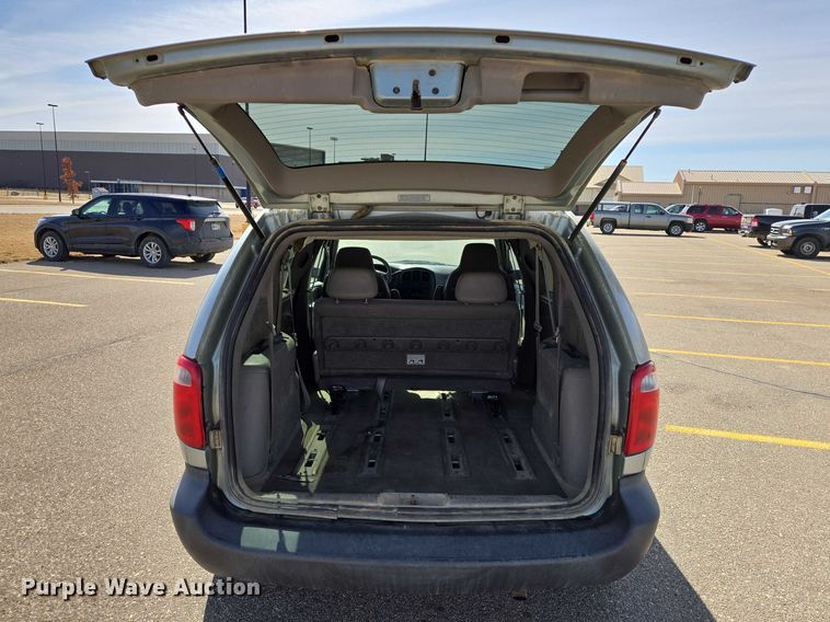 image for item EV5669 2003 Dodge Grand Caravan van