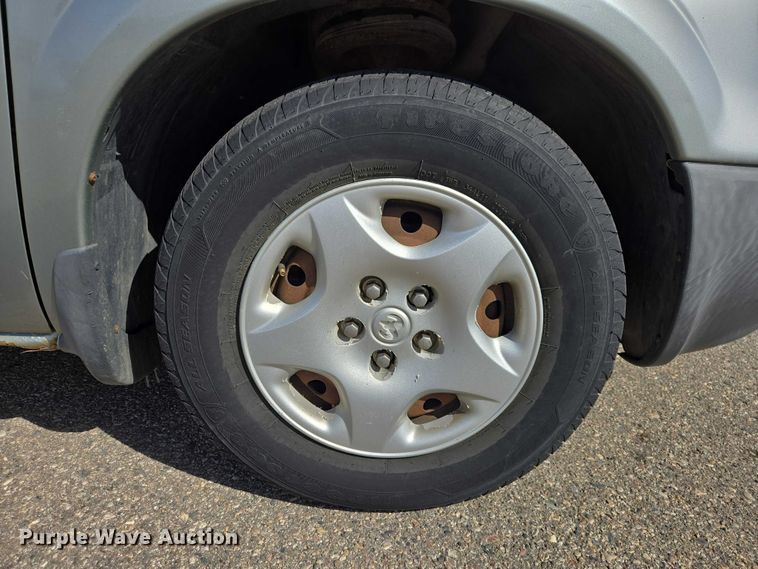 image for item EV5669 2003 Dodge Grand Caravan van