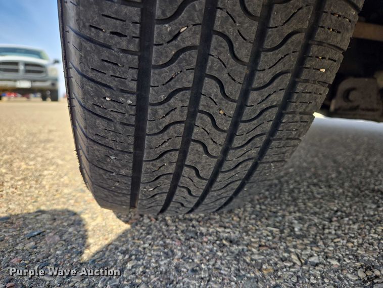 image for item EV5669 2003 Dodge Grand Caravan van