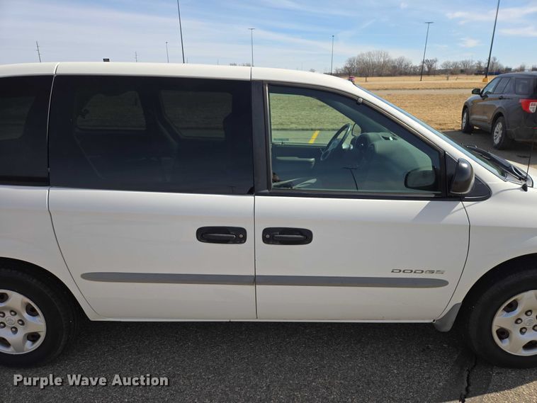 image for item EV5670 2001 Dodge Grand Caravan van