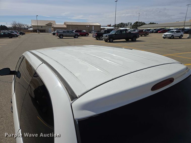 image for item EV5670 2001 Dodge Grand Caravan van