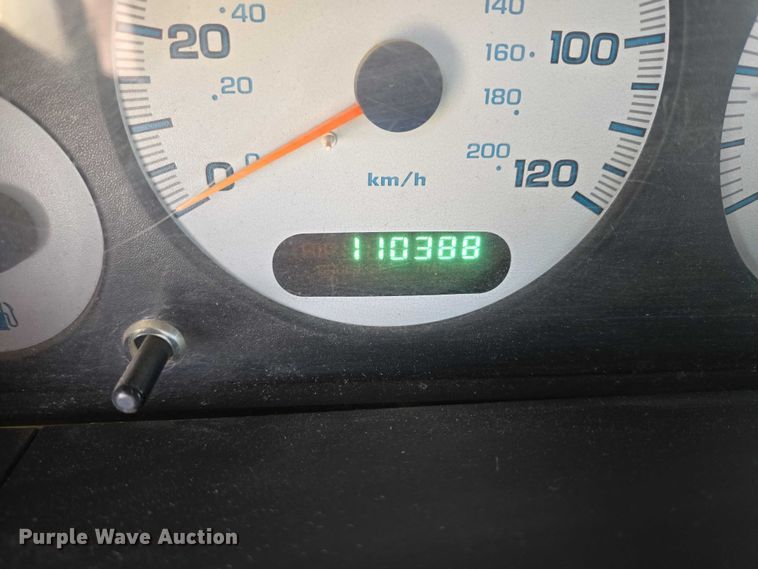 image for item EV5670 2001 Dodge Grand Caravan van