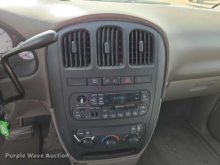 image for item EV5670 2001 Dodge Grand Caravan van