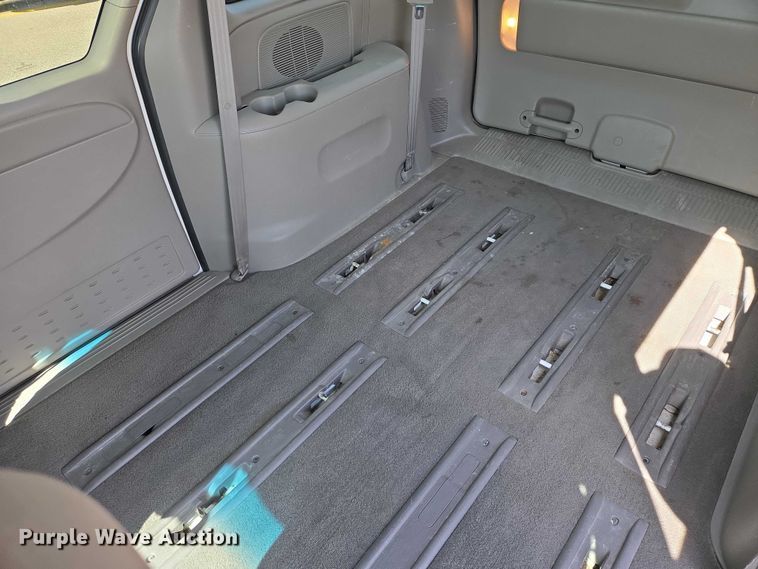 image for item EV5670 2001 Dodge Grand Caravan van