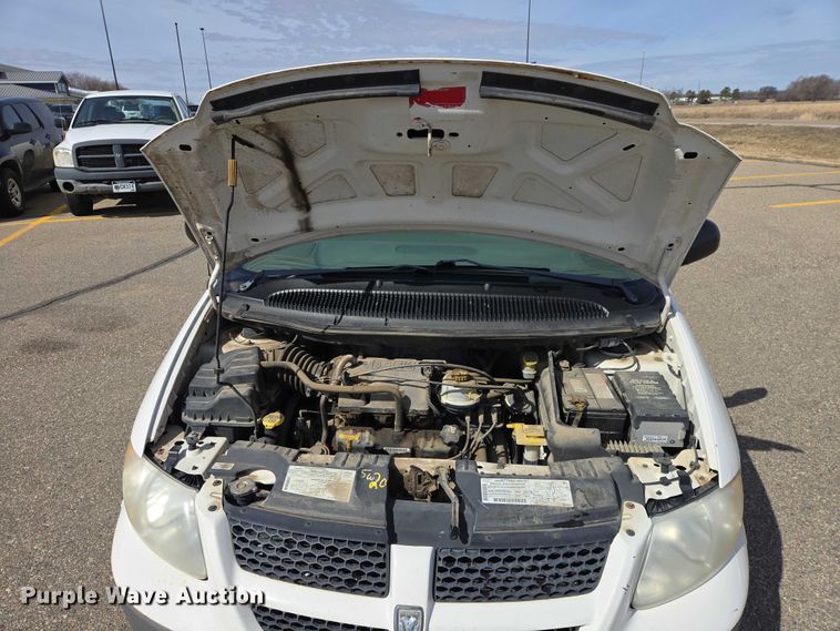 image for item EV5670 2001 Dodge Grand Caravan van