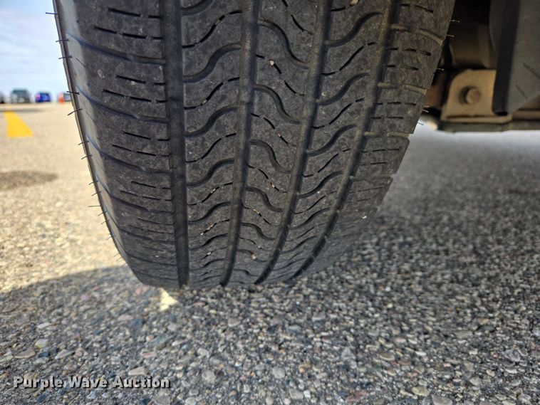 image for item EV5670 2001 Dodge Grand Caravan van