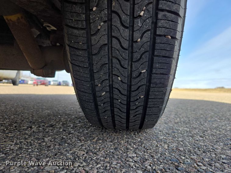 image for item EV5670 2001 Dodge Grand Caravan van