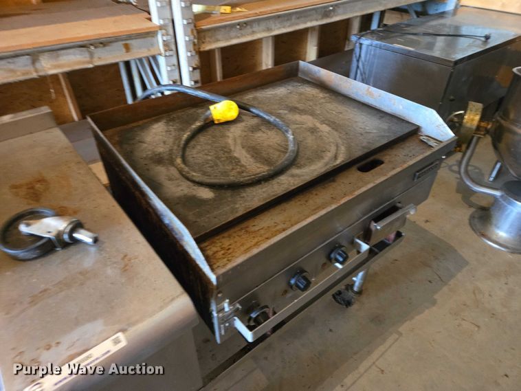 image for item EV5680 Garland flat top griddle