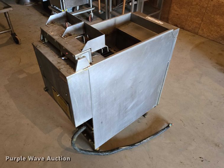 image for item EV5686 Vulcan 1ERD40-12 fryer