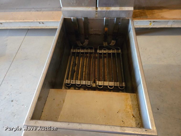 image for item EV5686 Vulcan 1ERD40-12 fryer