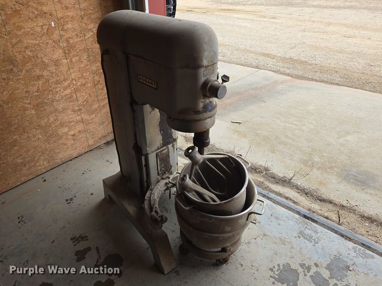 image for item EV5691 Hobart H-600 mixer