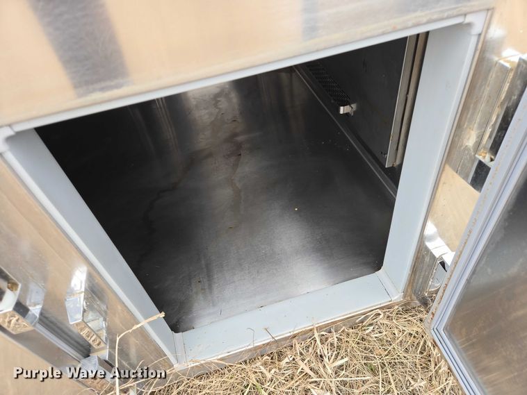 image for item EV5692 Kairak KRI-10S serving table